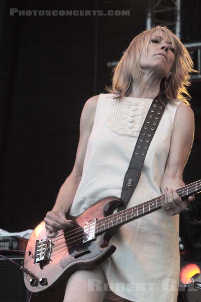 SONIC YOUTH - 2007-07-01 - CERGY - Base de Loisirs - 